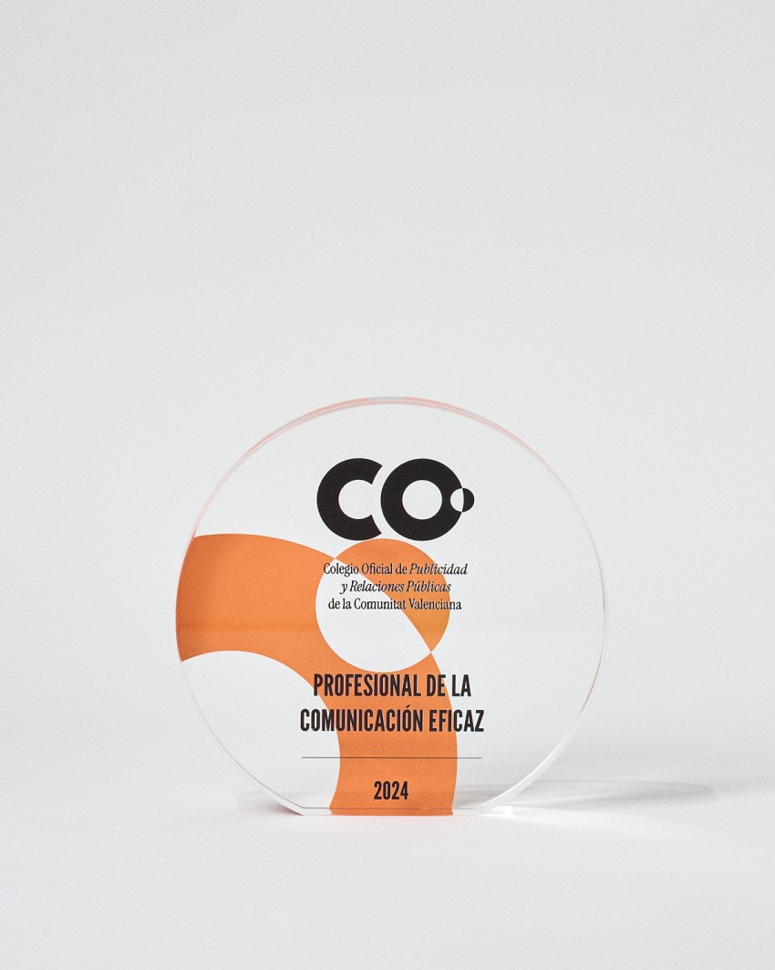 Trophée en plexiglas format Plaque circulaire VITRA SOL personnalisé Sustain Awards