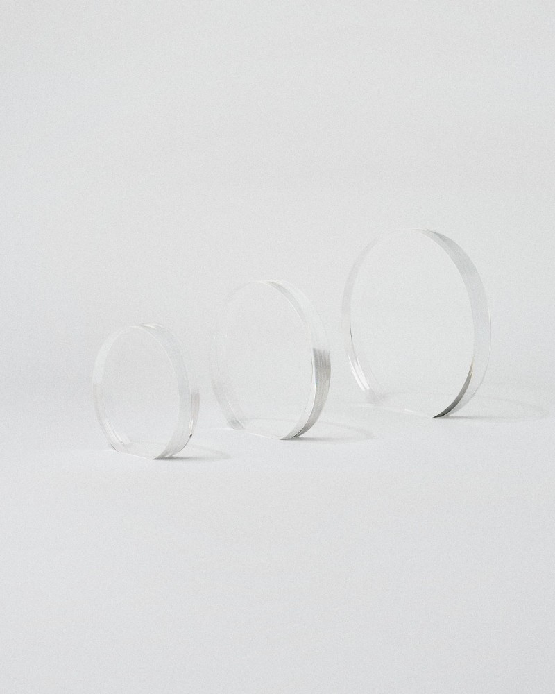 Trophées en plexiglas format Plaque circulaire VITRA SOL personnalisés Sustain Awards 2